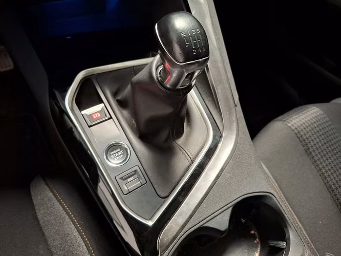 PEUGEOT 3008 2022 - Imagen 15