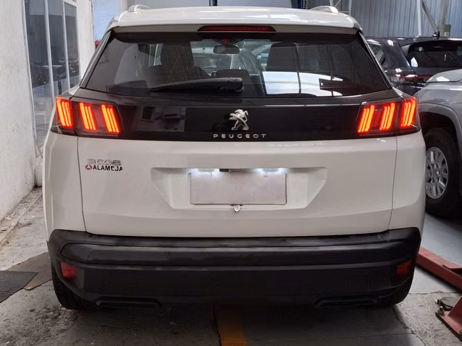 PEUGEOT 3008 2022 - Imagen 6