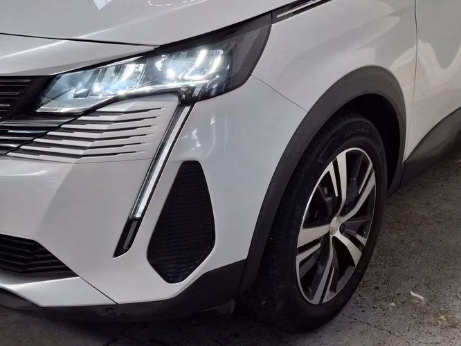 PEUGEOT 3008 2022 - Imagen 4
