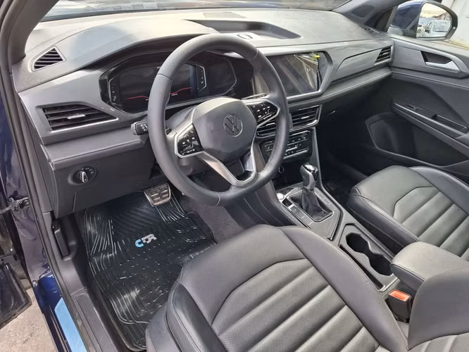 VOLKSWAGEN TAOS 2025