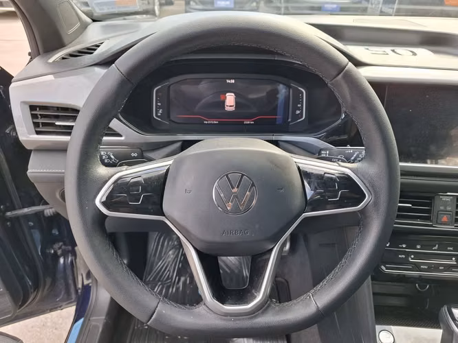 VOLKSWAGEN TAOS 2025