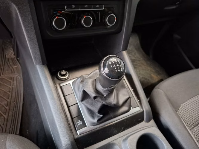 VOLKSWAGEN AMAROK 2019 - Imagen 16