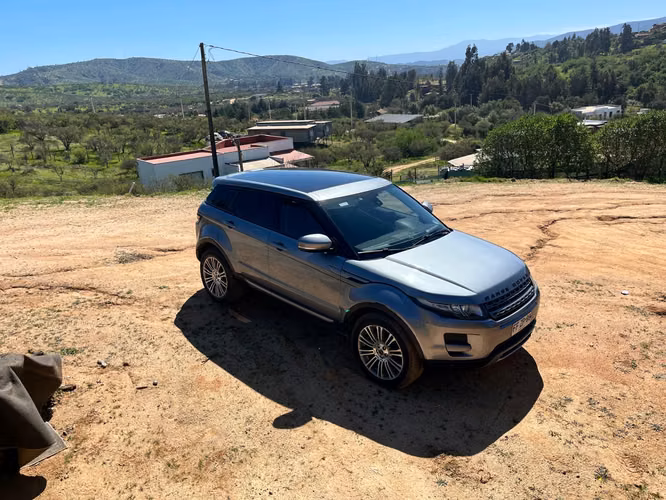 RANGE ROVER EVOQUE 2.2 DIÉSEL AUTOMÁTICO – 2013 - Imagen 3