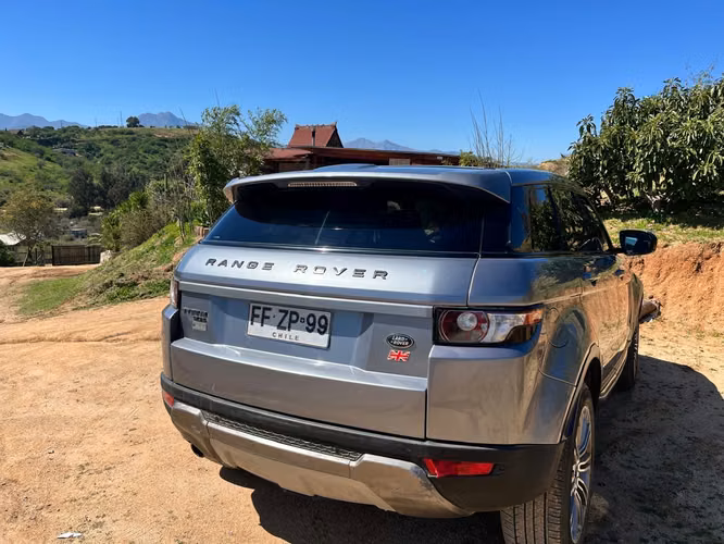 RANGE ROVER EVOQUE 2.2 DIÉSEL AUTOMÁTICO – 2013 - Imagen 6