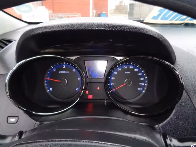 hyundai tucson año 2012 diesel caja mecanica