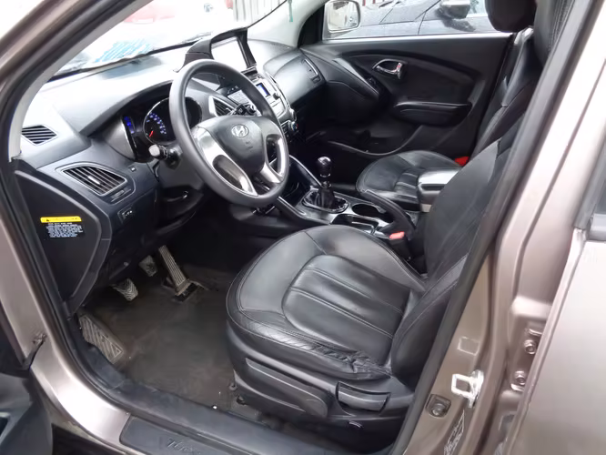 hyundai tucson año 2012 diesel caja mecanica