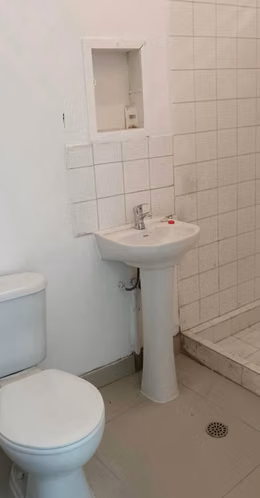  EXCELENTE OPORTUNIDAD DE ARRIENDO, EXCELENTE UBICACIÓN. - Imagen 11