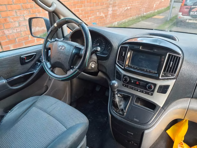 Hyundai H1 Doble puerta Lateral año 2018 - Imagen 3