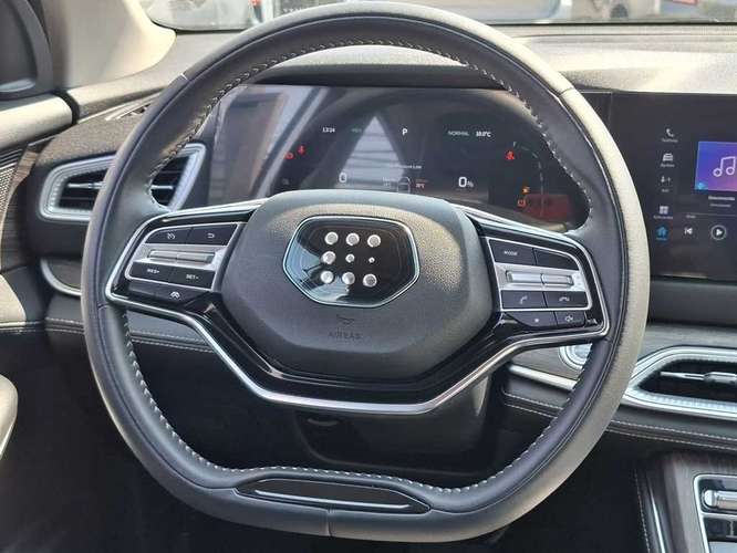 DFSK 600 PHEV 2025