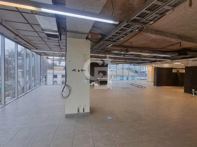 Oficina 550m2 en Costanera Andrés Bello - Imagen 7