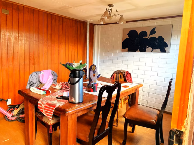 VENDO CASA 2 NIVELES, SECTOR ARCHIPIELAGO DE CHILOÉ - Imagen 4