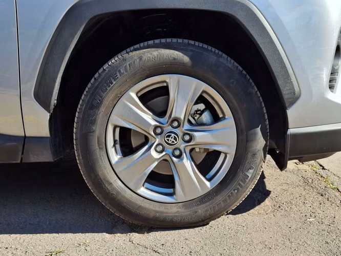 TOYOTA RAV4 2025 - Imagen 6