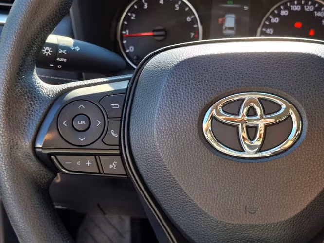 TOYOTA RAV4 2025 - Imagen 10