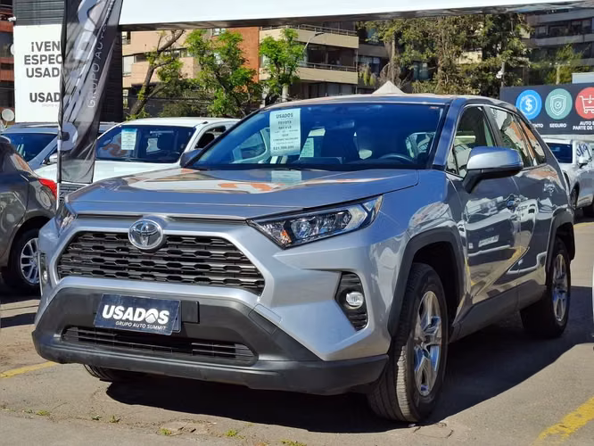 TOYOTA RAV4 2025