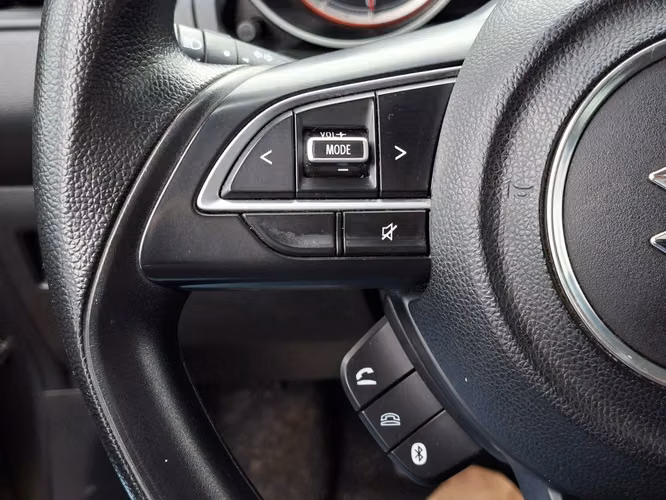 SUZUKI SWIFT 2021