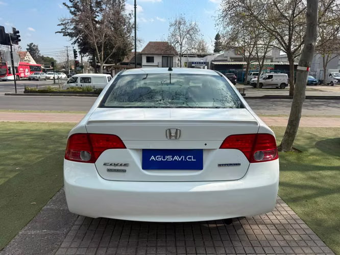 HONDA CIVIC 1.3 HYBRID AT 4P (2008) - Imagen 4