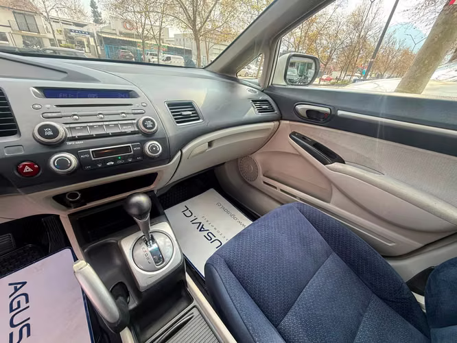 HONDA CIVIC 1.3 HYBRID AT 4P (2008) - Imagen 13