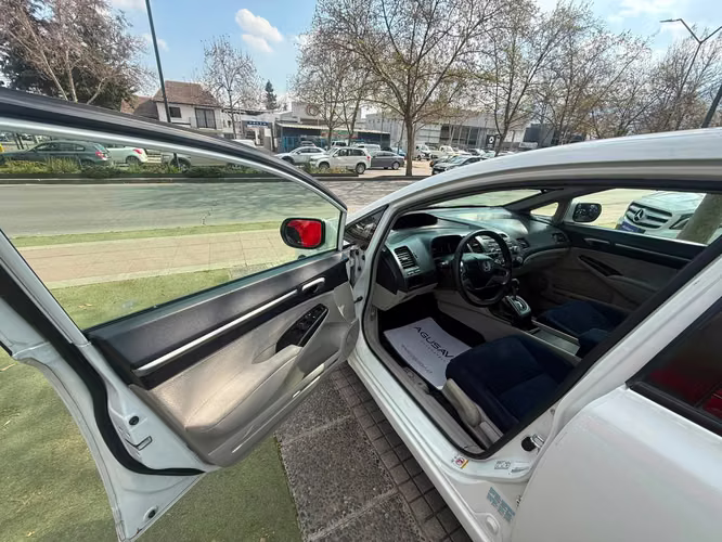 HONDA CIVIC 1.3 HYBRID AT 4P (2008) - Imagen 6