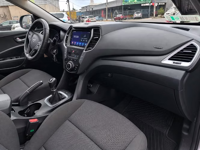Hyundai Santa fe 2.4 4X2 MT 5P 2017 - Imagen 17