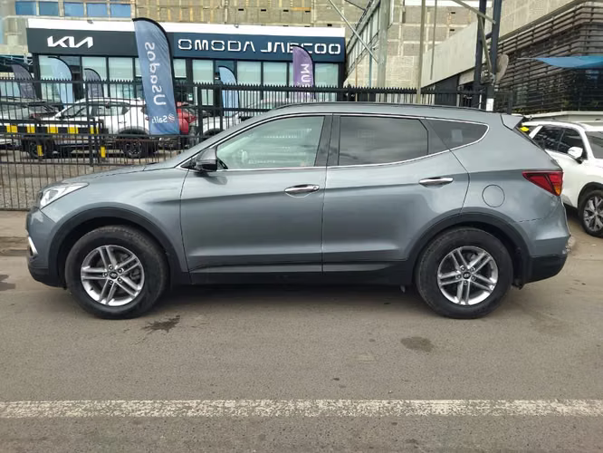 Hyundai Santa fe 2.4 4X2 MT 5P 2017 - Imagen 8