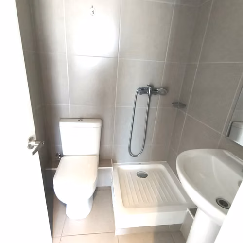 EXCELENTE OPORTUNIDAD " VENTA DEPARTAMENTO  SEMINUEVO  2D+2B,   EN MACUL - Imagen 13