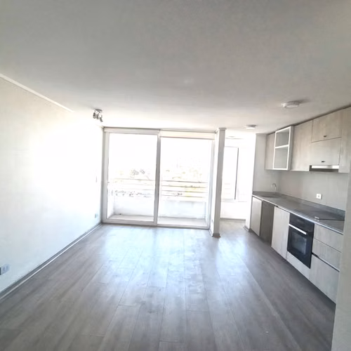 EXCELENTE OPORTUNIDAD " VENTA DEPARTAMENTO  SEMINUEVO  2D+2B,   EN MACUL - Imagen 2