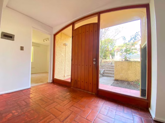 Amplia Casa con Vistas Despejadas (182233) - Imagen 4