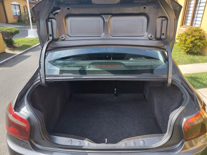 2019 Citroën C-Elysee 1.6 HDI DIESEL - Imagen 4