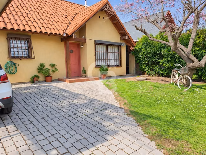 Casa/4D/2B/Jardines de la Viña/La Florida