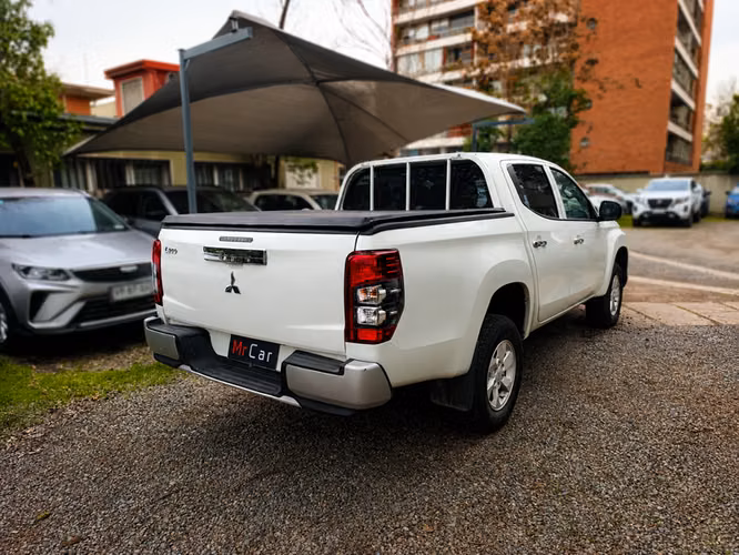 MITSUBISHI L200 KATANA CR - 2023 | 4572 - Imagen 6