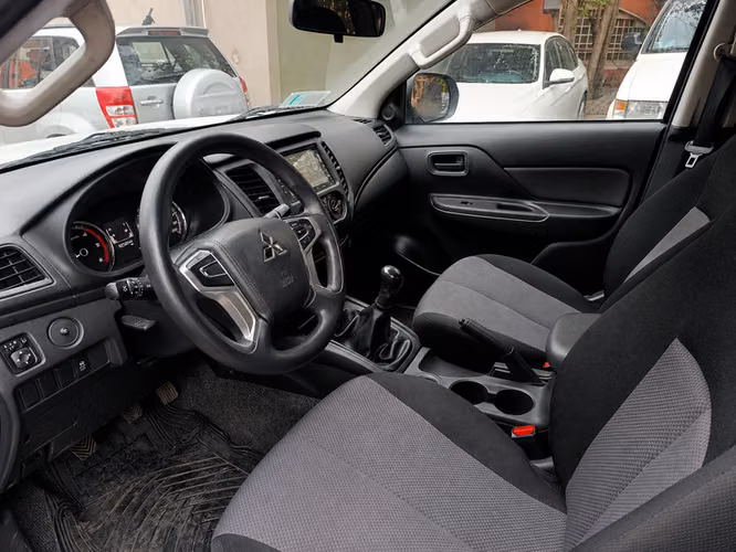 MITSUBISHI L200 KATANA CR - 2023 | 4572 - Imagen 13