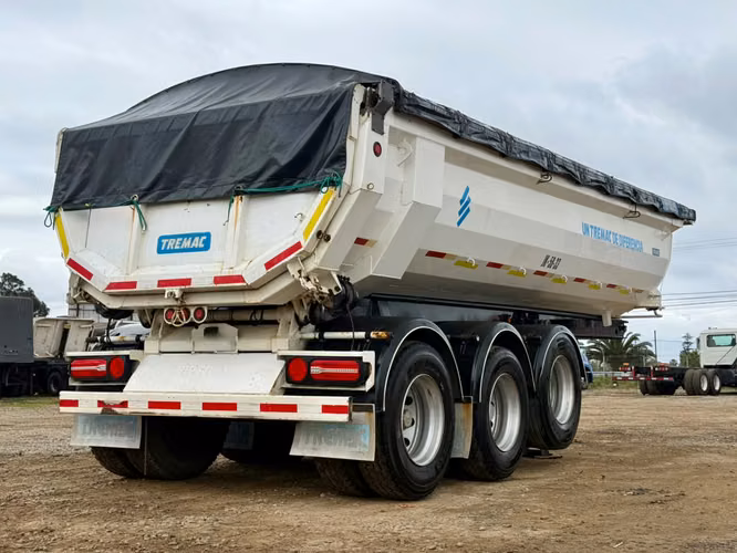 2020 Semiremolque Batea Tremac – 3 Ejes Corridos 20m3 – Con Encarpe Manual - Imagen 3