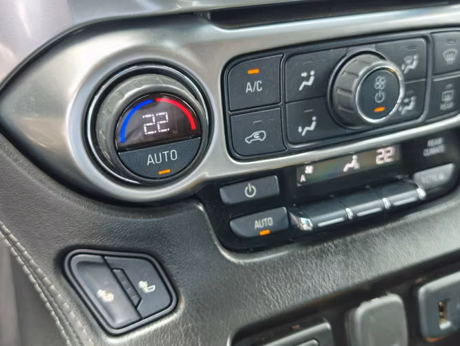 TAHOE LT 4WD 5.3 - Imagen 17