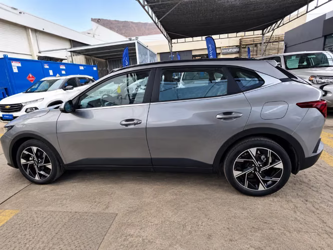 Kia K3 CROSS EX 16L 6MT FULL 2025 - Imagen 7