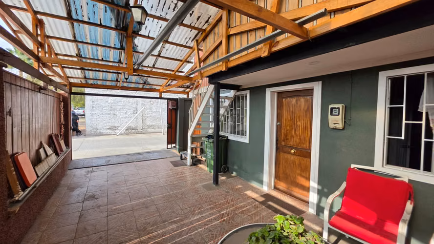 Se Vende Amplia Casa Esquina En Avenida Principal En Renca - Jorge Hirmas