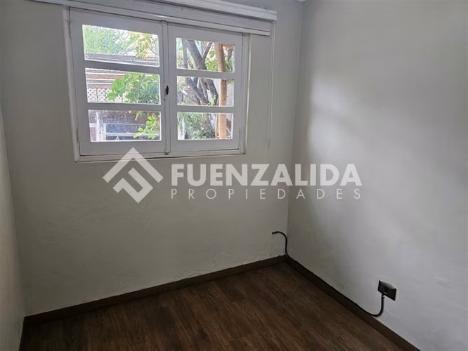 Excelente casa en arriendo 5 dorm mas mansarda en La Reina