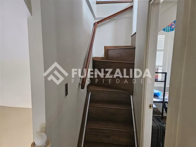 Excelente casa en arriendo 5 dorm mas mansarda en La Reina