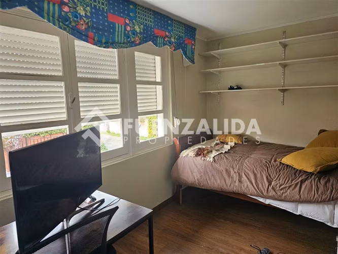 Excelente casa en arriendo 5 dorm mas mansarda en La Reina