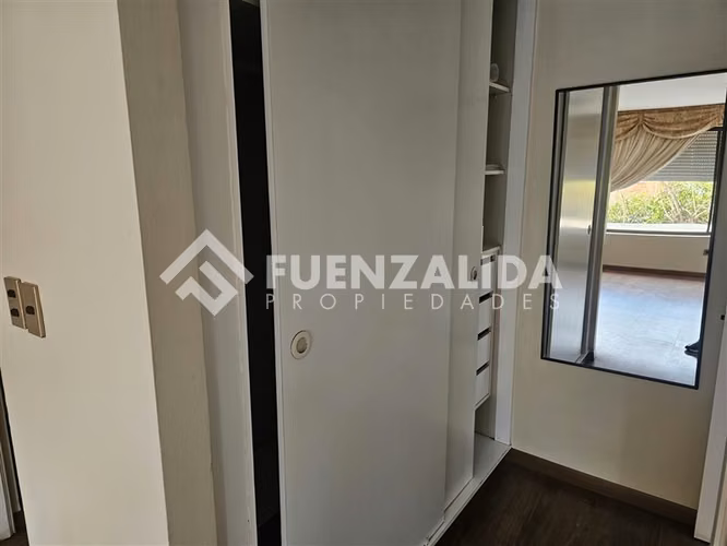 Excelente casa en arriendo 5 dorm mas mansarda en La Reina
