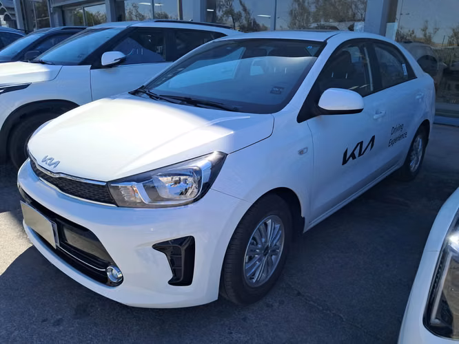 KIA SOLUTO EX 1.4L 5MT FULL 2026 - Imagen 3