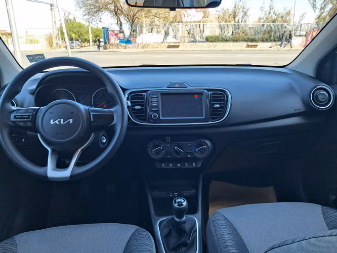 KIA SOLUTO EX 1.4L 5MT FULL 2026 - Imagen 8