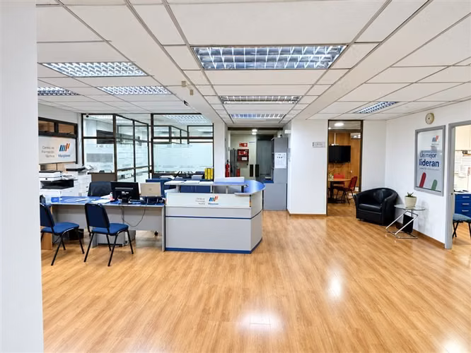 Edificio Educacional Arriendo - Imagen 16