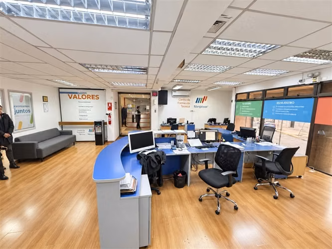 Edificio Educacional Arriendo - Imagen 13