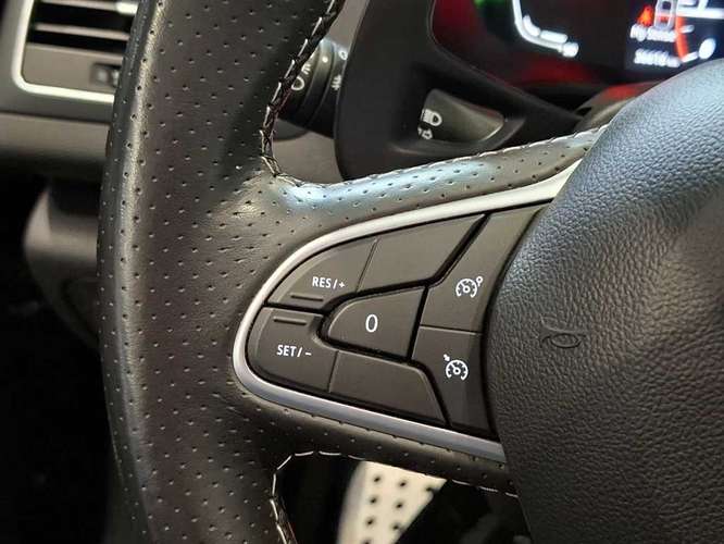 RENAULT MEGANE 2024