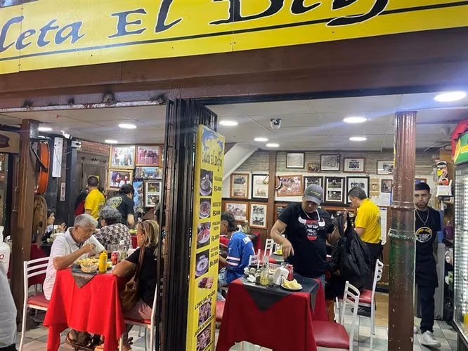 LOCAL COMERCIAL TASADO EN MAYOR PRECIO QUE LA VENTA ACTUAL. - Imagen 26