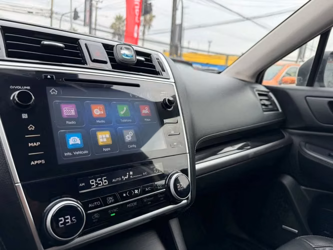 SUBARU LEGACY 2018