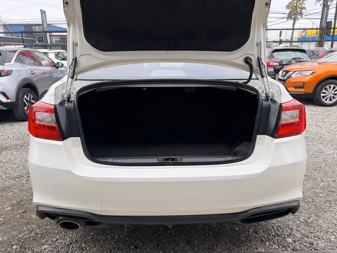 SUBARU LEGACY 2018