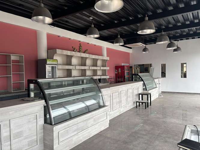 Atención Inversionista, Esquina Comercial Única en el Límite de La Serena y Coquimbo.