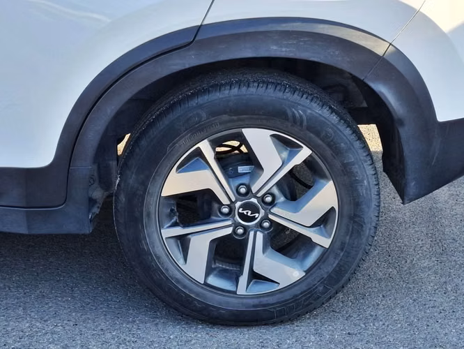 KIA SONET 2024
