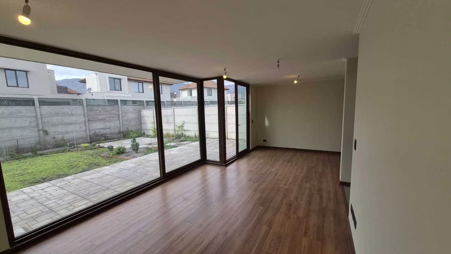 Chamisero Casa Amplia con Excelente Conectividad (182201) - Imagen 2